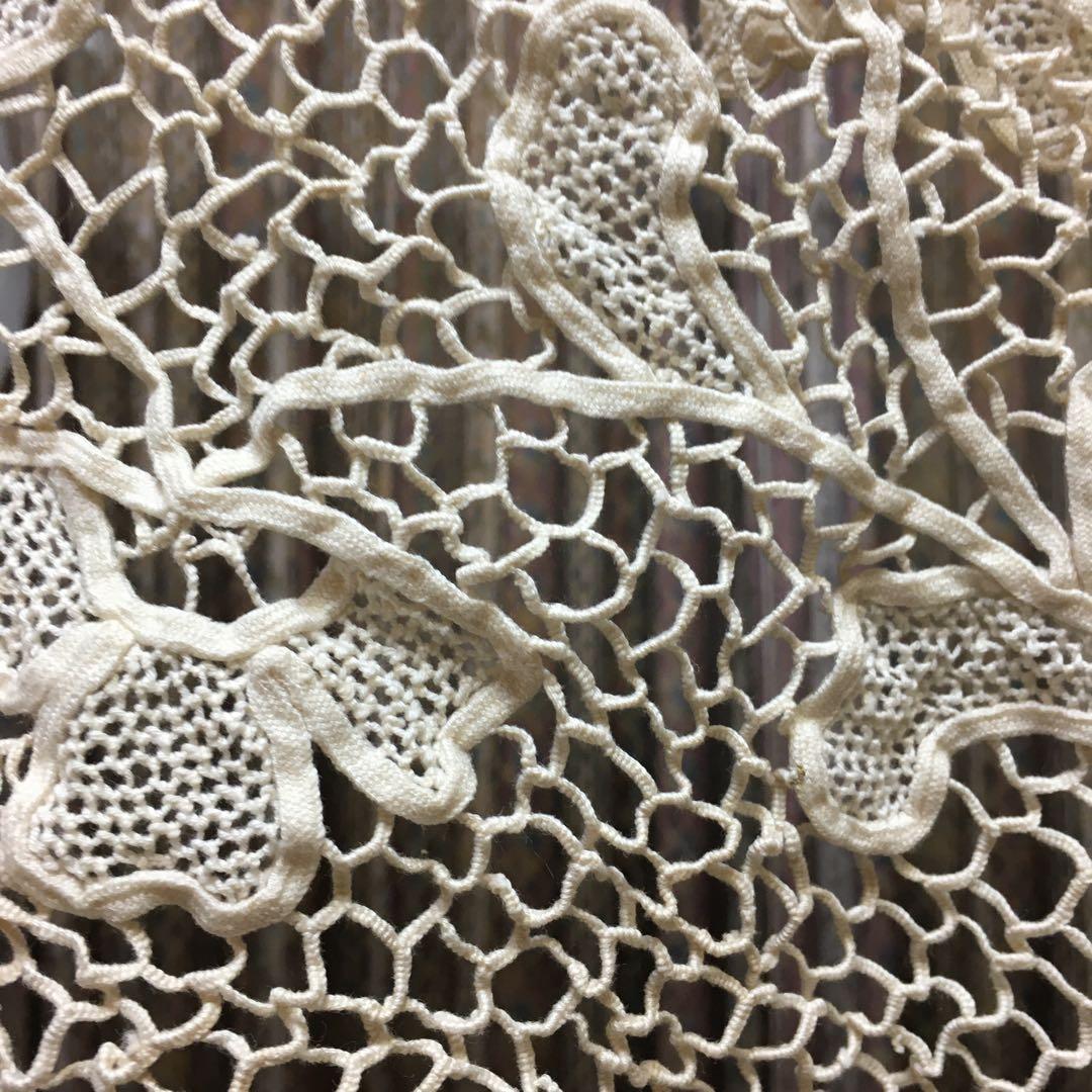 レース編み　テーブルクロス　飾り物　美術品