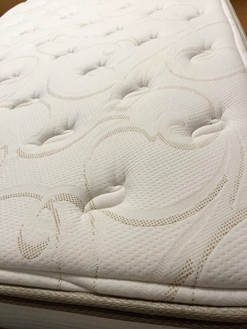 シモンズ ゴールデンバリューピロートップ　ボックススプリング　セミダブル