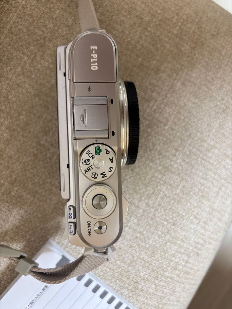 OLYMPUSPEN E-PL10ダブルレンズズームキット