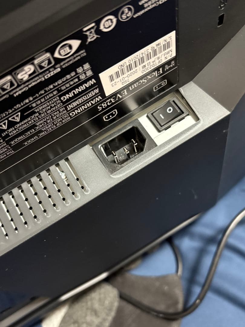 EIZO FlexScan EV3285 4K 左端線あり スタンド無