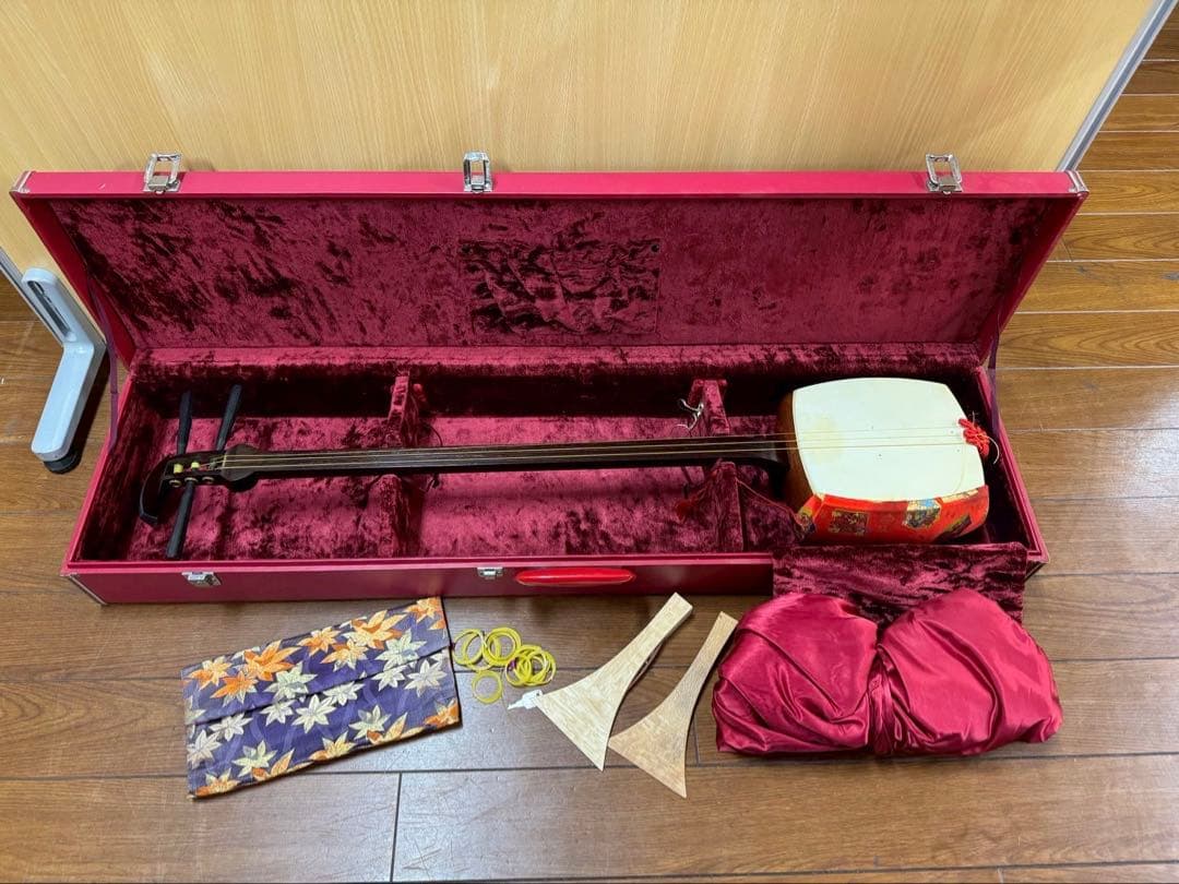 三味線　和楽器　弦楽器　ハードケース　撥付き