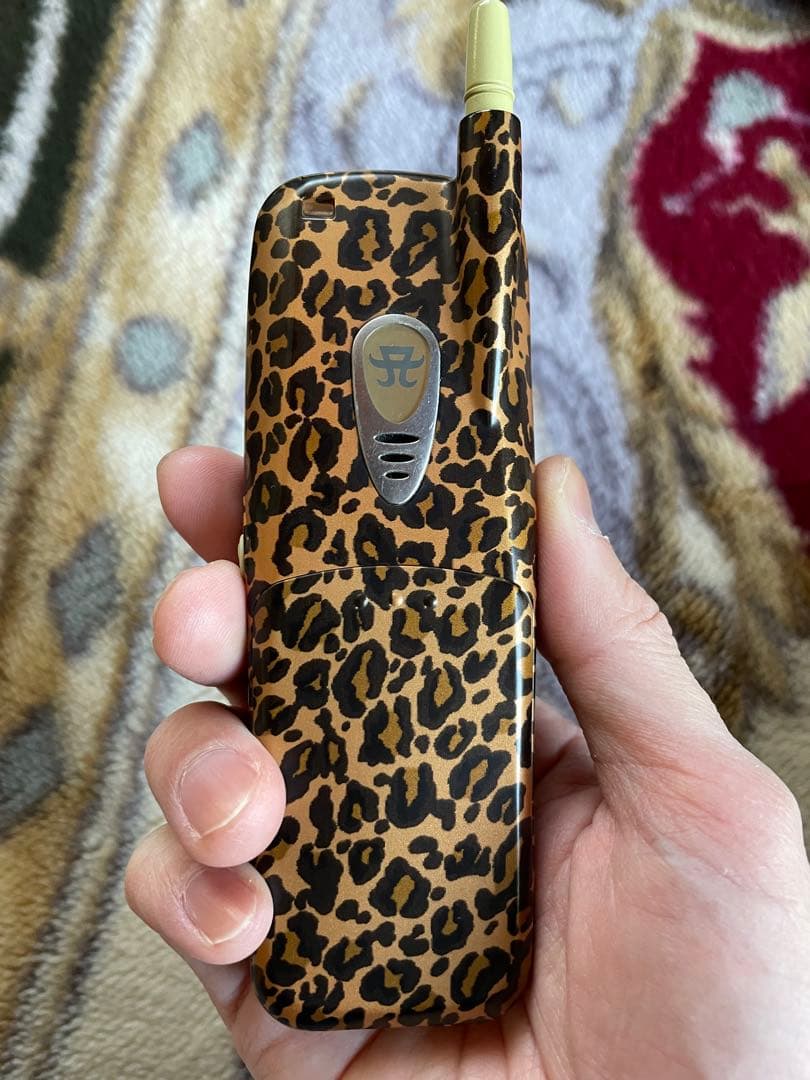 浜崎あゆみモデルTU-KA ヒョウ柄携帯電話セット(本体動作確認済)