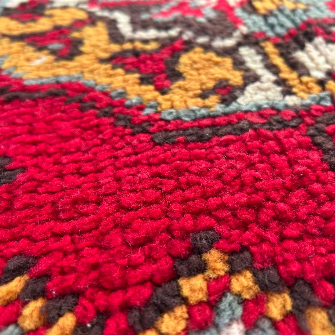 【1990s Vintage】ブルガリア産 125cm × 68cm 厚手ラグ