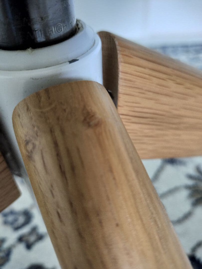 oliver　オリバー　アームチェア　イエロー　木製脚　キャスター付き