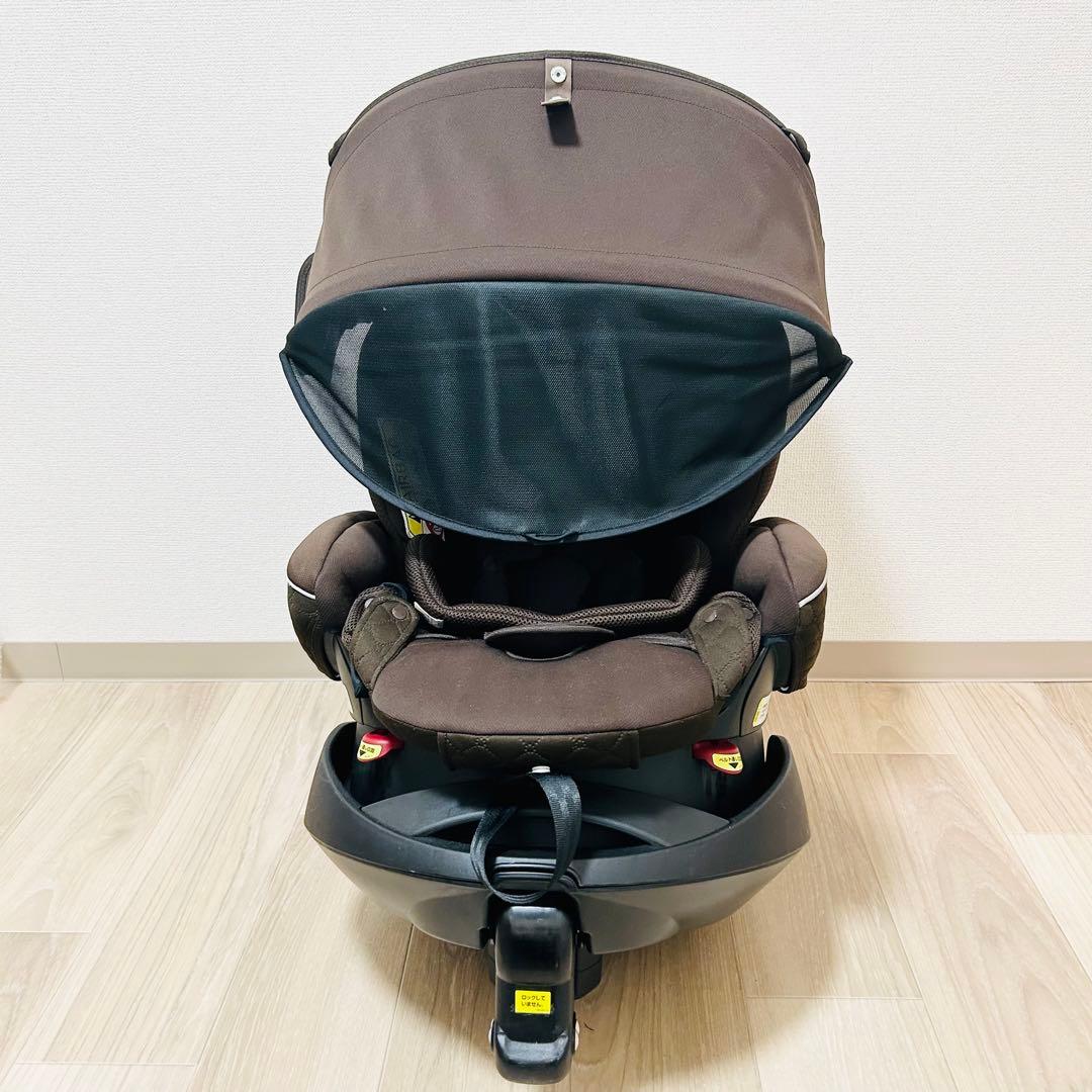 極美品 アップリカ フラディア グロウ シートベルト固定式 チャイルドシート