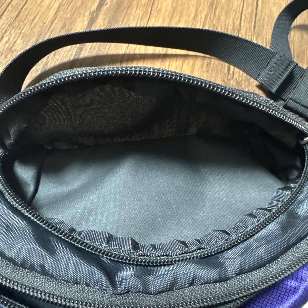 supreme NIKE ショルダーバッグ