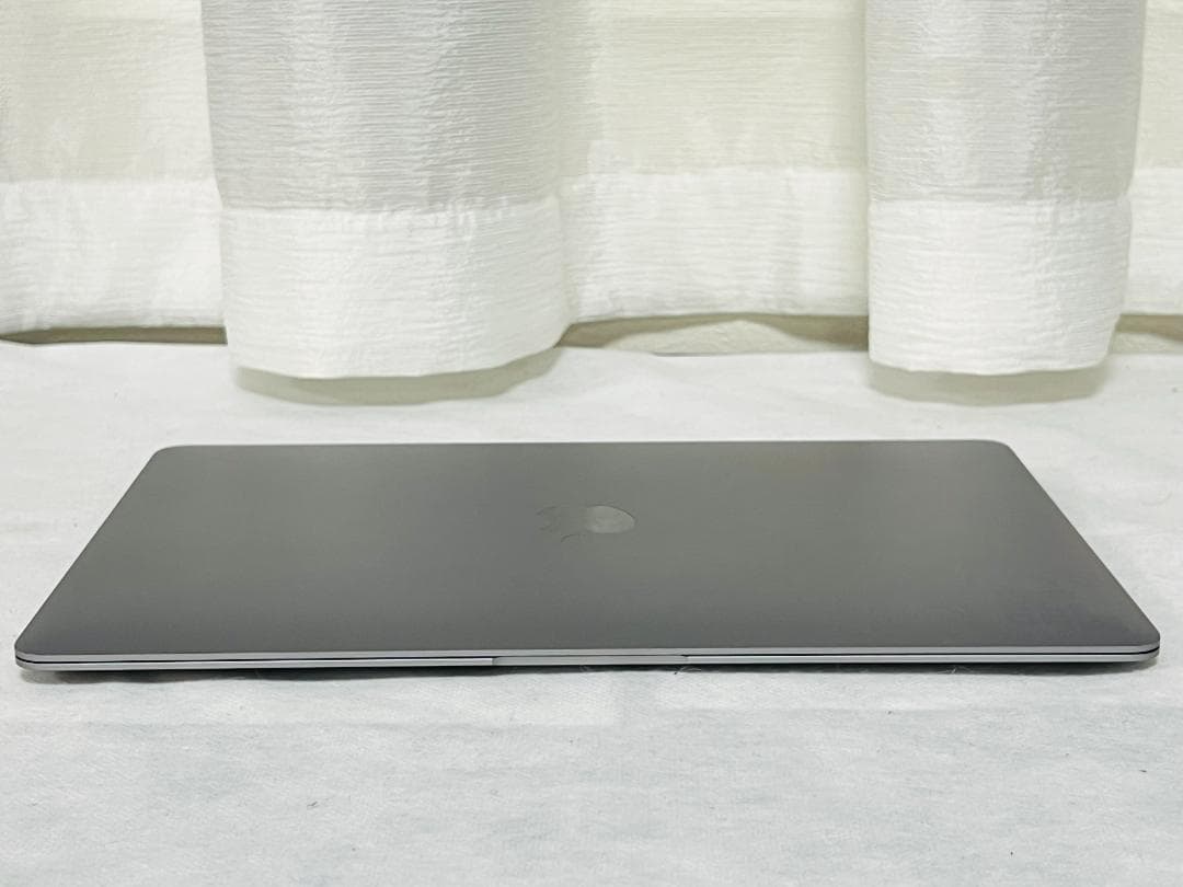 ★MacBook Air 13 2018★i5/8GB/SSD 256GB