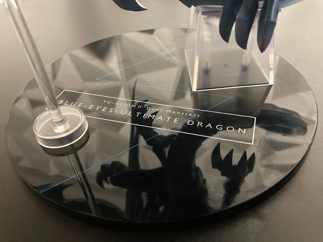 青眼の究極竜 フィギュア あみあみ　ブルーアイズ・アルティメットドラゴン
