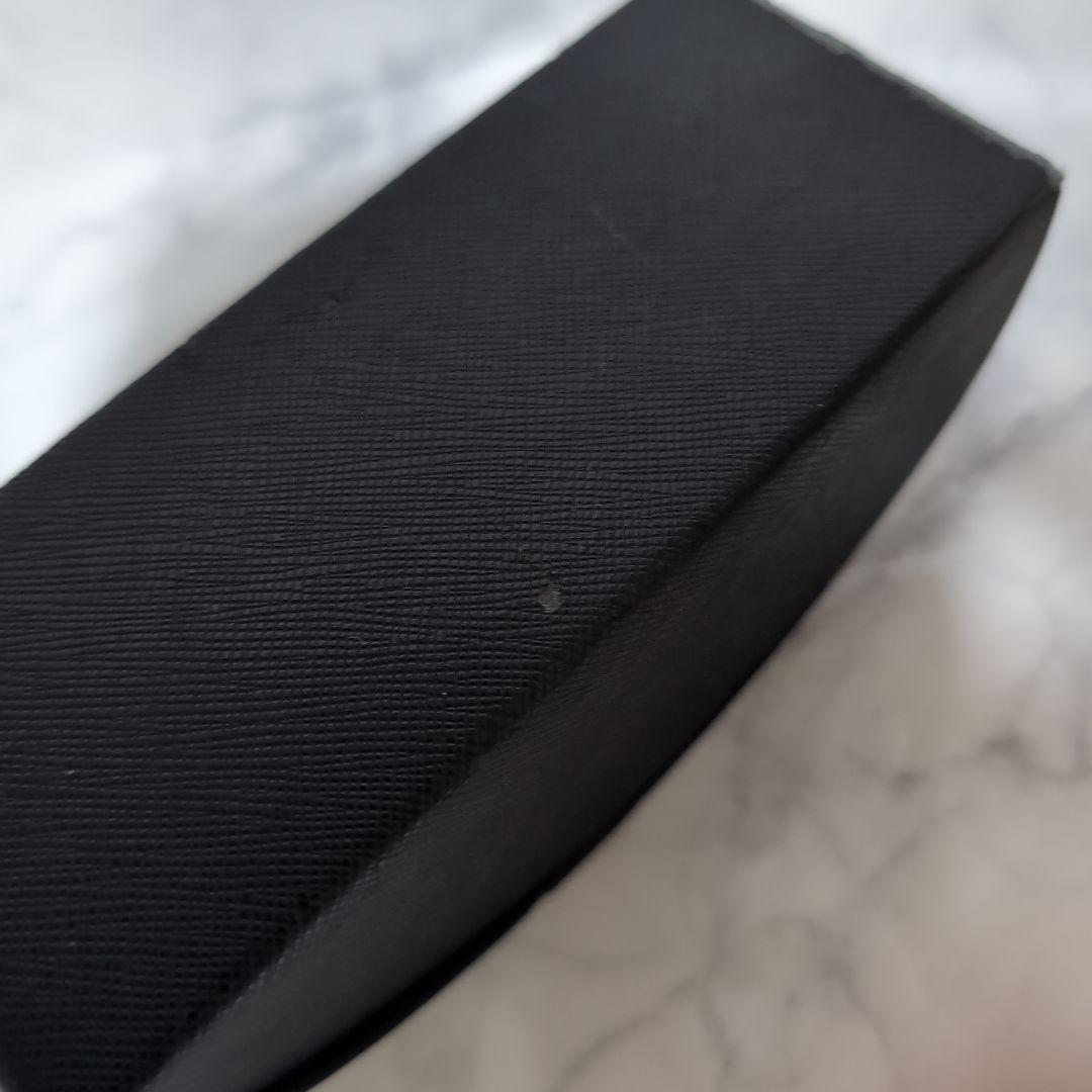 PRADA ゴールドカラーフレームメンズサングラス 度無し