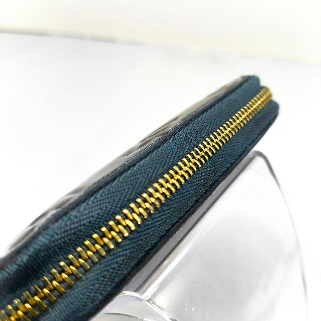 ルイヴィトン ヴェルニ ジッピーパース ケース ブルー