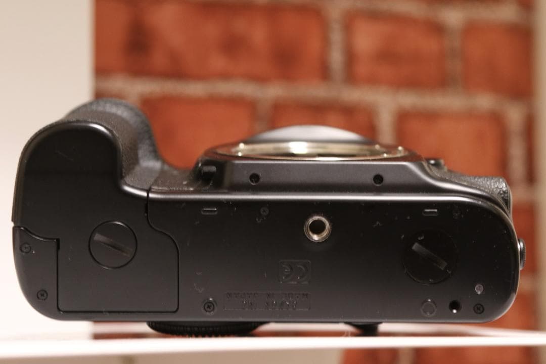 ジャンク品　Canon EOS-1V ボディのみ｜美品｜フィルムカメラ