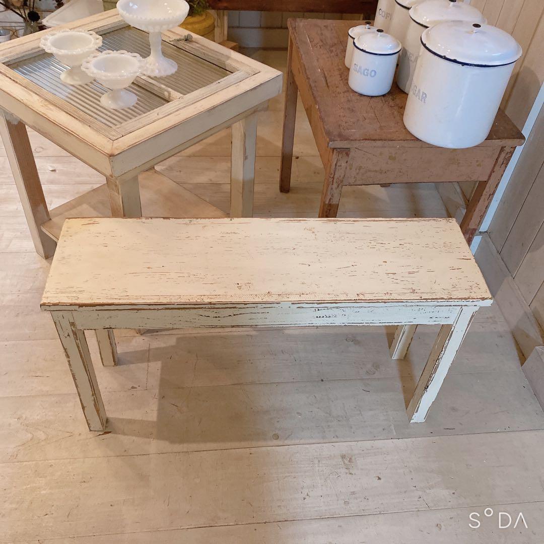 サナ　23日までお取り置き アンティークテーブル　ホワイト　古いテーブル