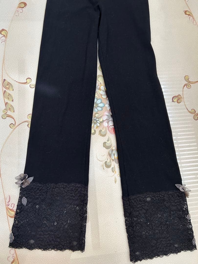 【ご確認】さえら以前依頼品レース装飾付きブラッククロップドパンツレギンス２点