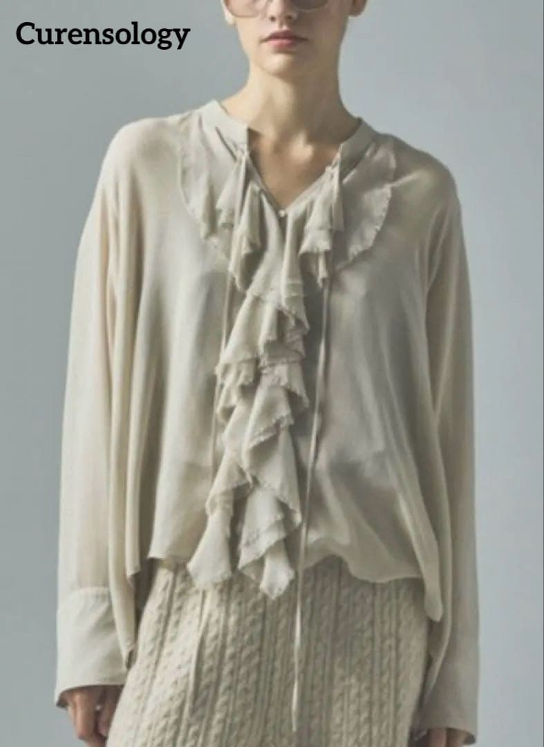 美品 カレンソロジー ウールミックスボイルフリルブラウス オフホワイト