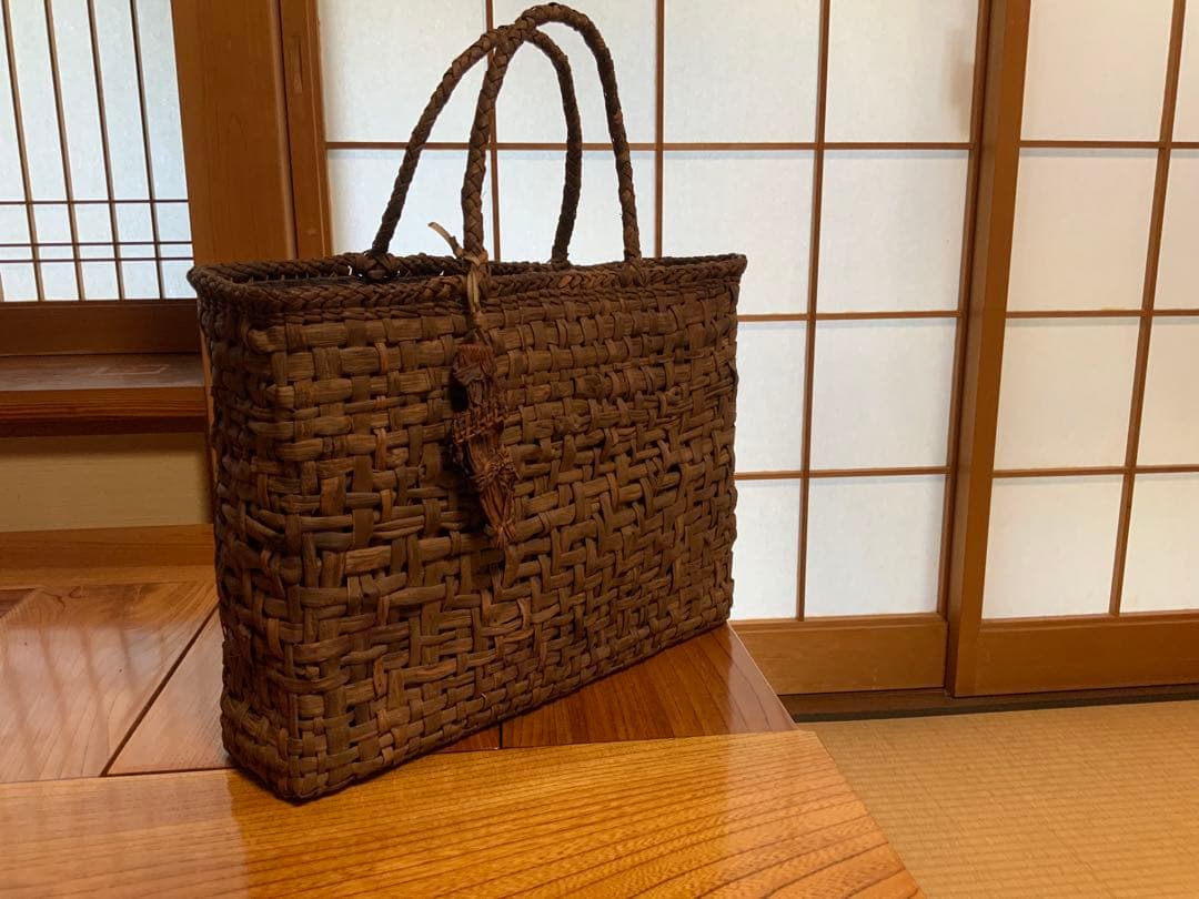 山葡萄バッグ