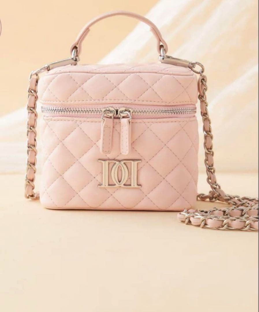 darich バニティ キルティングスクエアミニバッグ シルバーパーツ ピンク