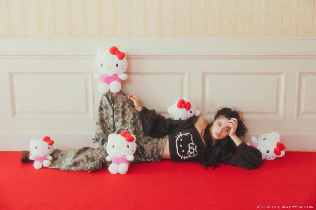 CALNAMUR×HELLO KITTY コラボ カモフラワークパンツ F 新品