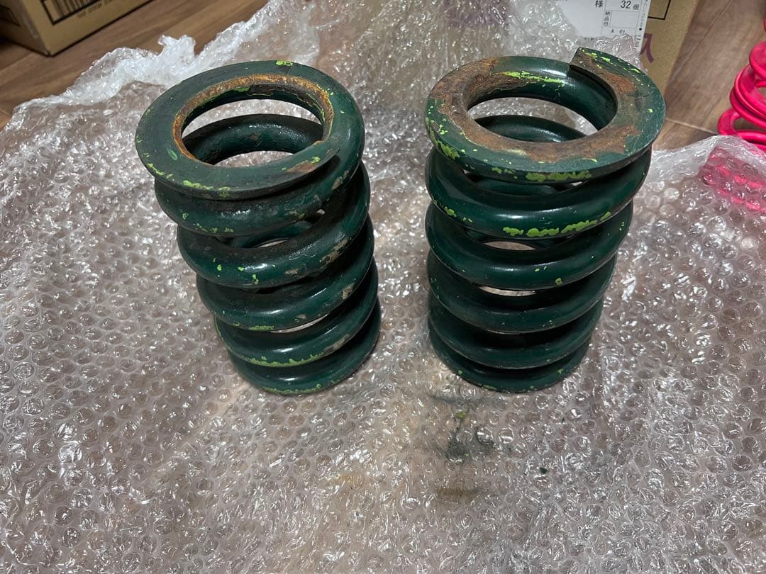 スプリング　バネ　80k