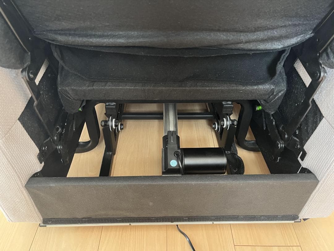 ニトリ 電動リクライニングチェア(起立補助機能付 アスティ)