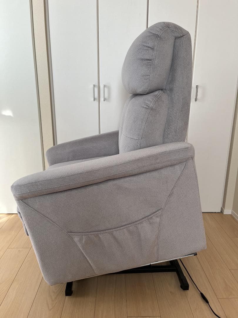 ニトリ 電動リクライニングチェア(起立補助機能付 アスティ)