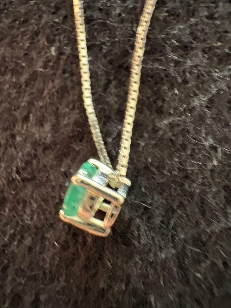 K14WG ホワイトゴールド エメラルドネックレス ベネチアンチェーン