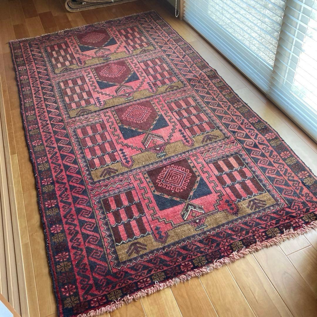 ヴィンテージラグ　トライバルラグ　バルーチ
