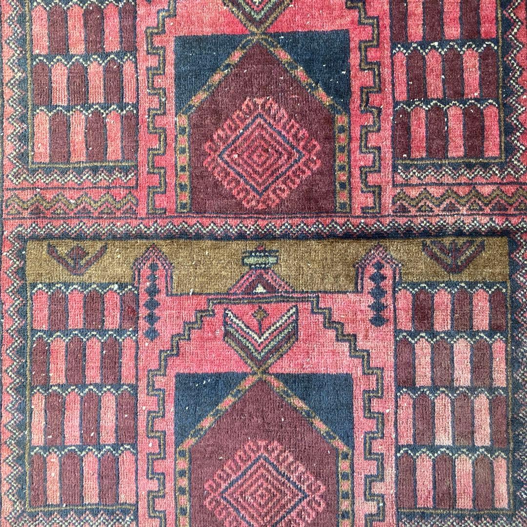 ヴィンテージラグ　トライバルラグ　バルーチ