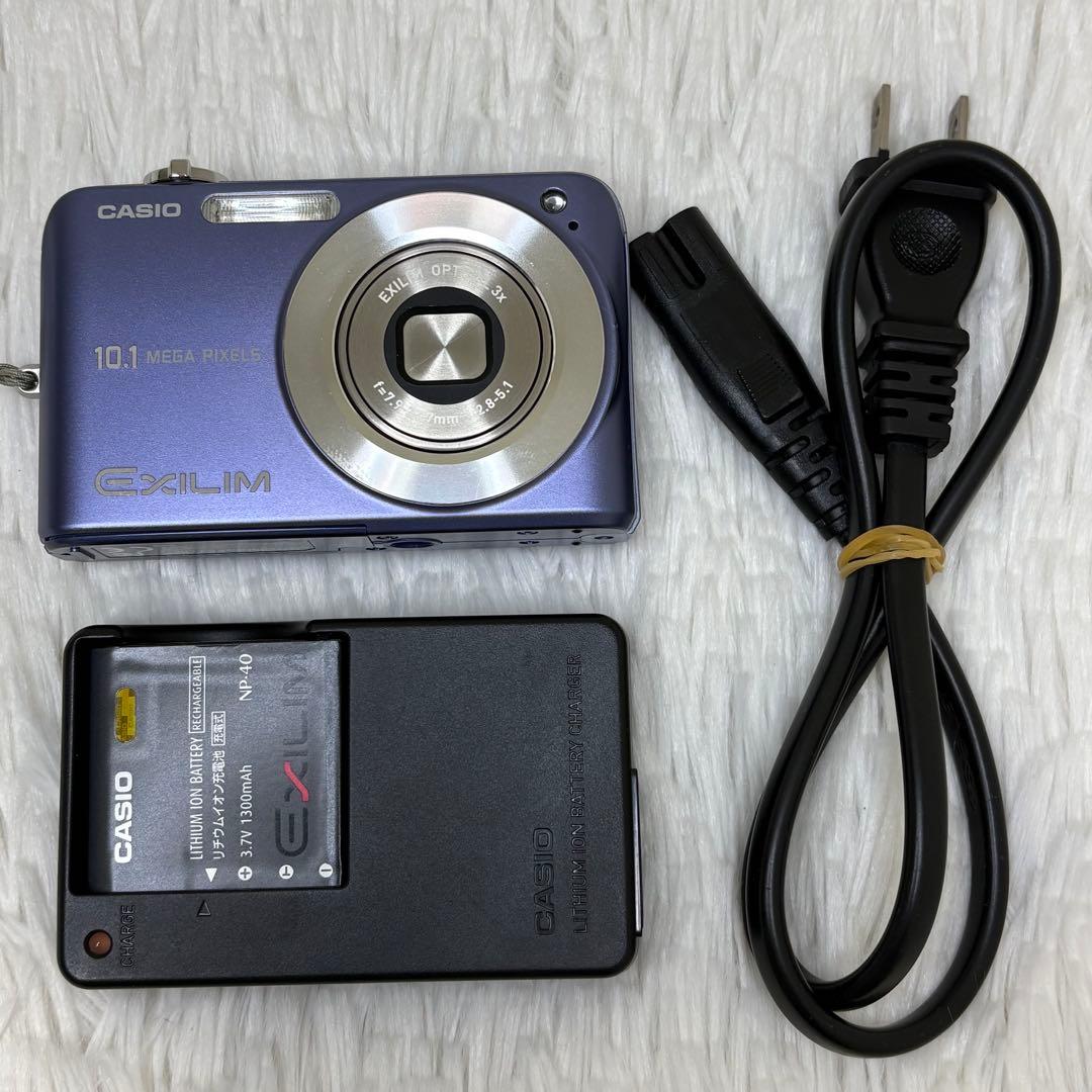 CASIO カメラ　EX-Z1050 充電器　ブルー コンデジ　動作品