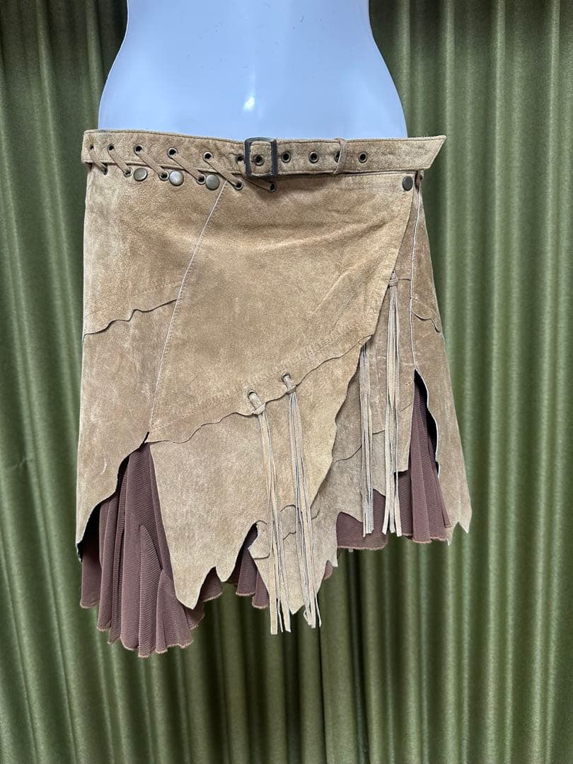 Snarl extra ウェスタンな雰囲気が可愛い！フリンジ付きスエードスカート