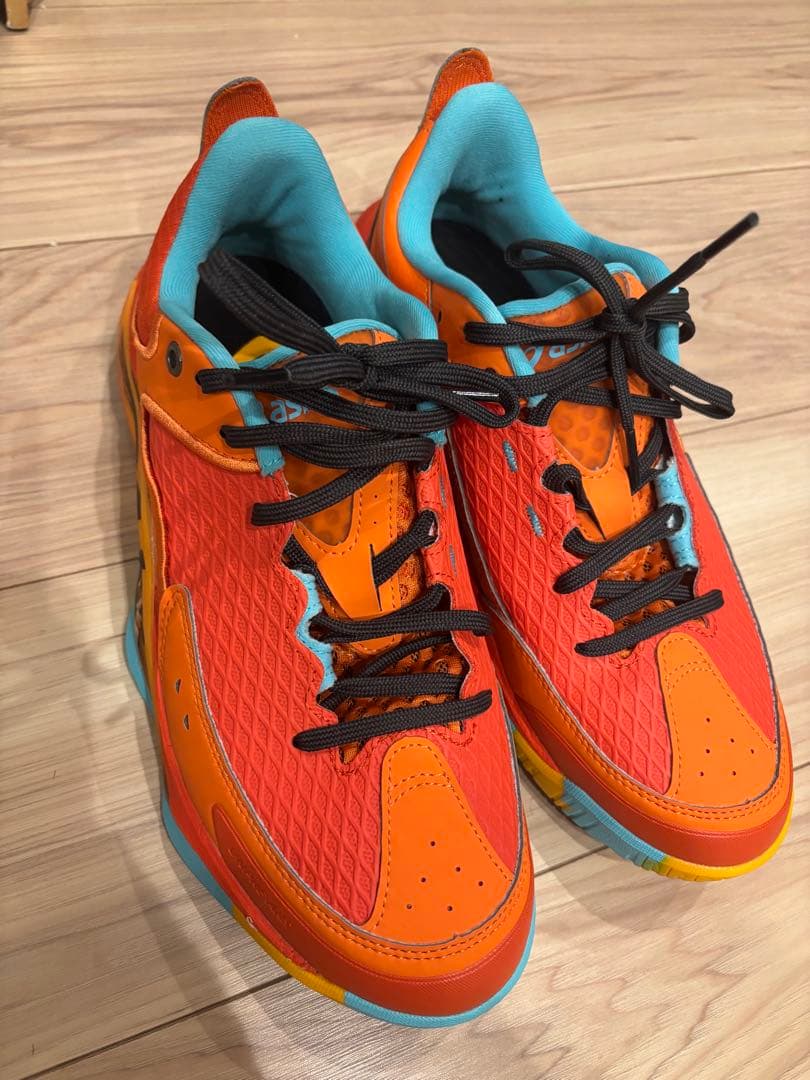 UNPRE ARS LOW3オレンジ/ブルー バスケットボールシューズ