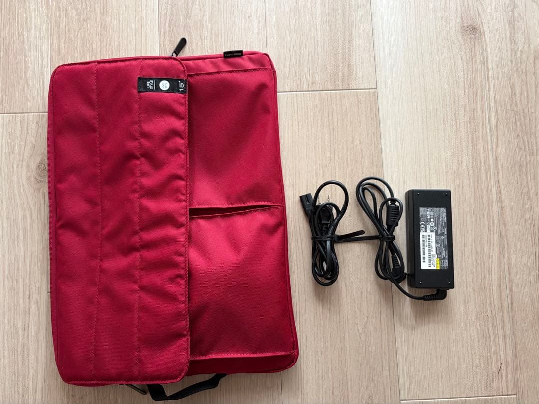 LIFEBOOK FUJITSU ノートパソコン 2023年製 15.6インチ