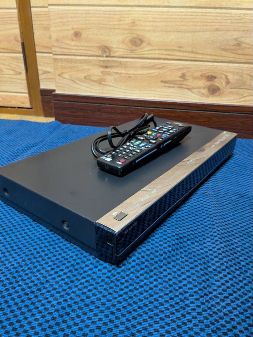 SHARP ブルーレイレコーダー リモコン付き