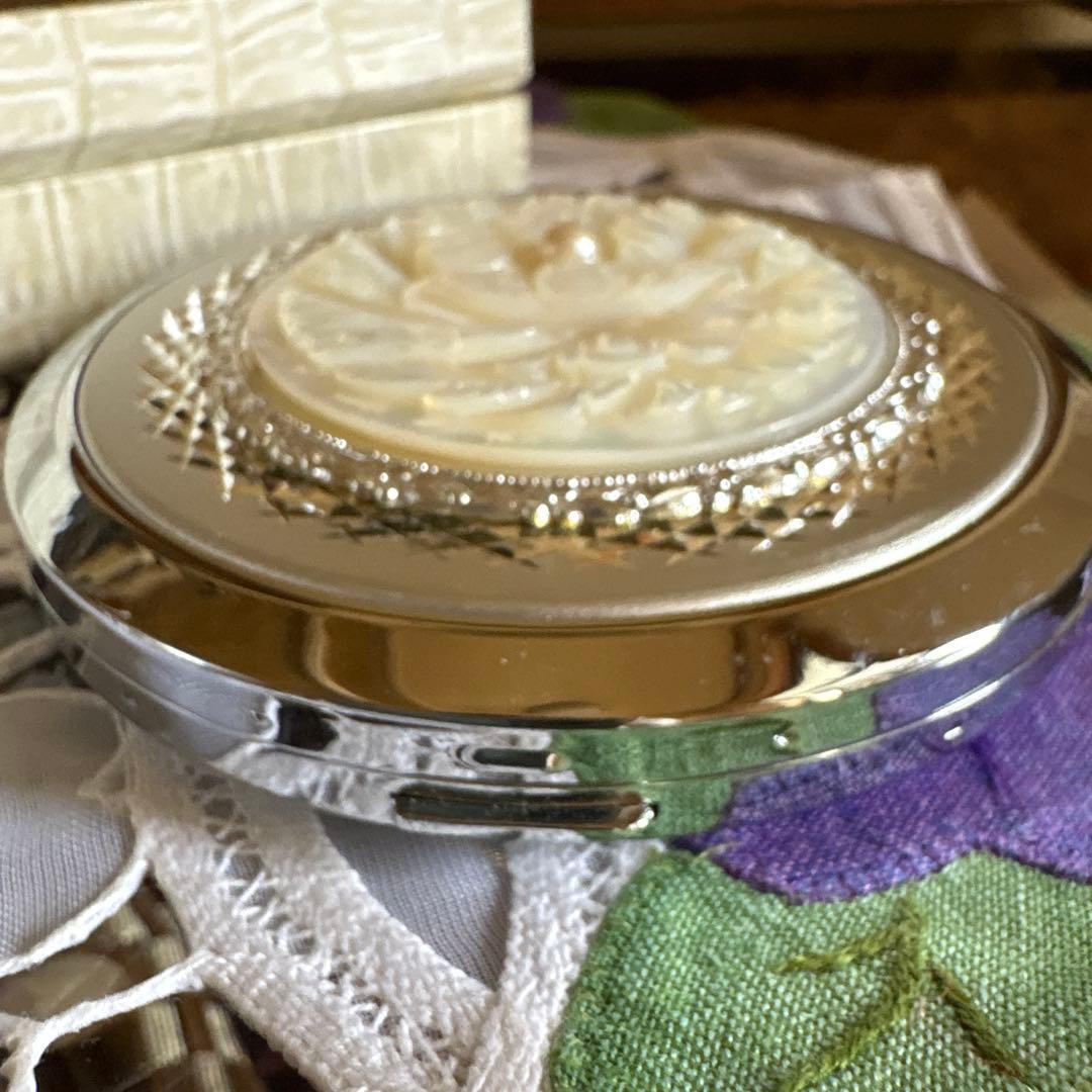 [デッドストック]昭和レトロ✴︎ヴィンテージ　シェル　コンパクト　化粧コンパクト