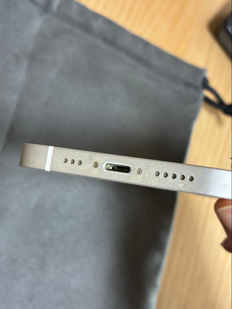 iPhone 12 128GB ソフトバンク SIMフリー ホワイト 外カメボケ