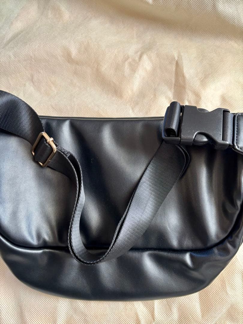 マリークワント　ボディーバッグ