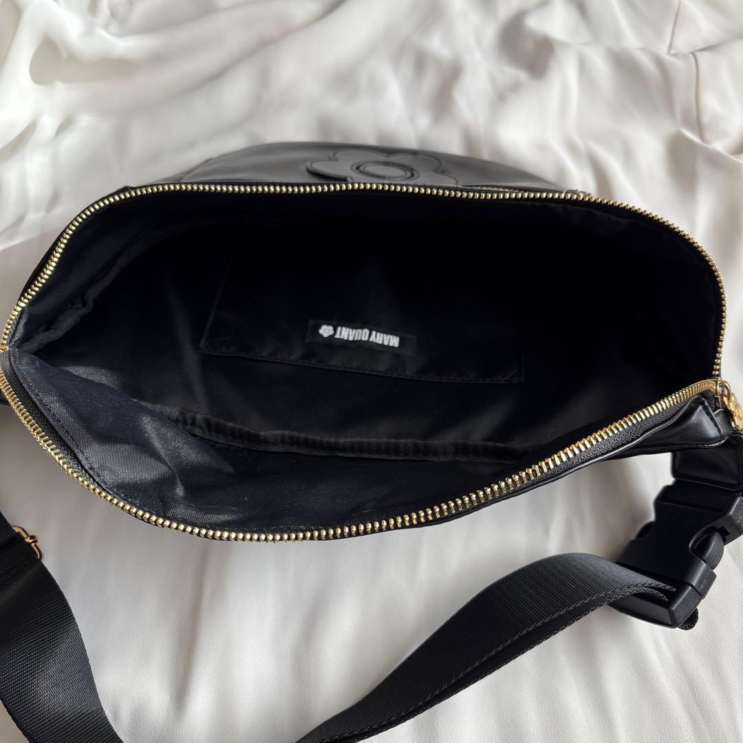 マリークワント　ボディーバッグ