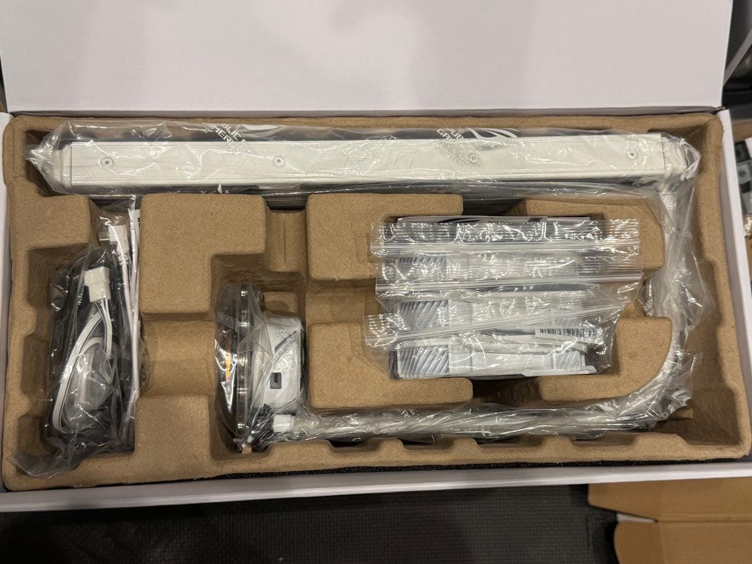 【中古美品】ASUS ROG STRIX LCⅡ 360 white+おまけ