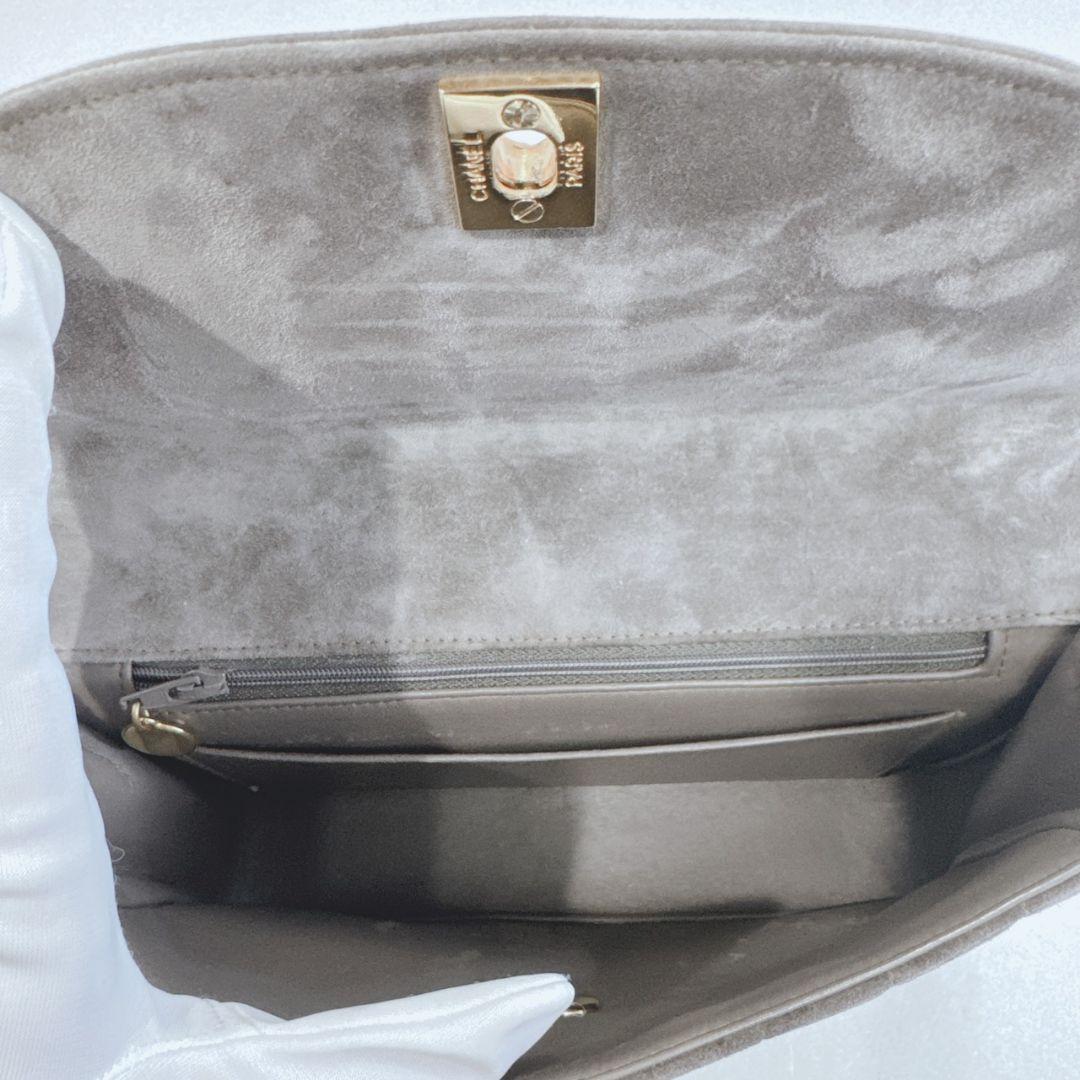 D*A様 CHANEL グレー スエード ショルダーバッグ マドモアゼル