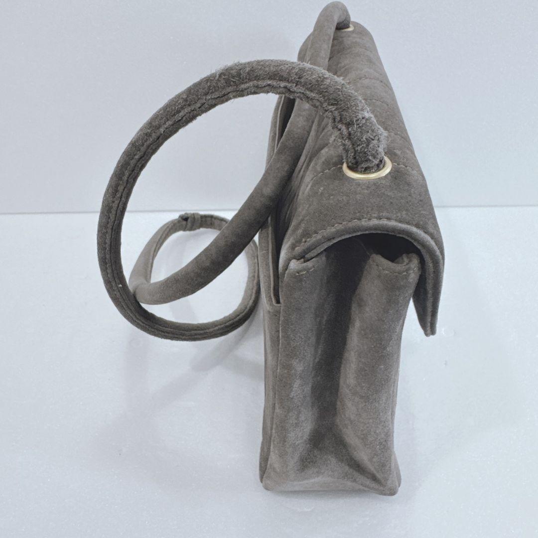 D*A様 CHANEL グレー スエード ショルダーバッグ マドモアゼル