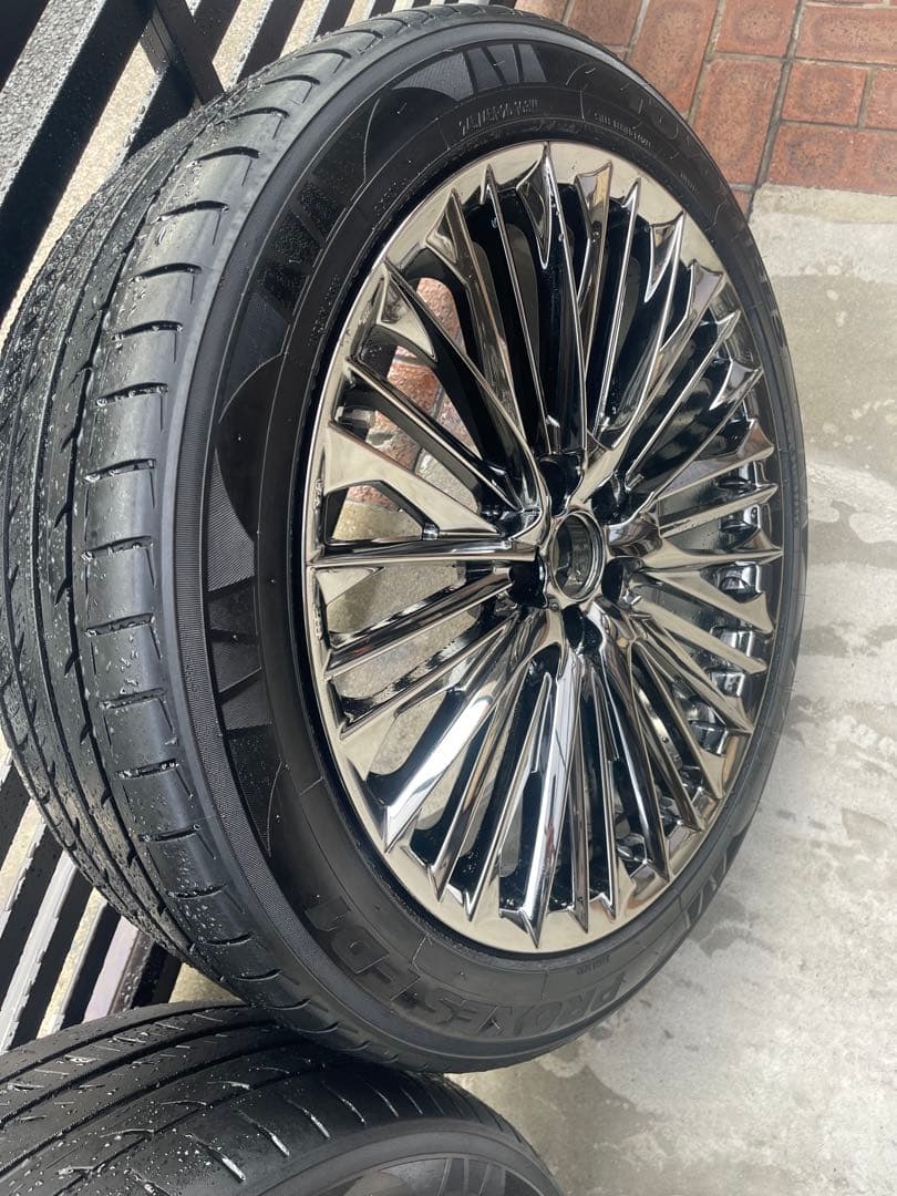 ＷＡＬＤジェニュインラインＦー００１２０インチホイールタイヤセットガリ傷一切なし