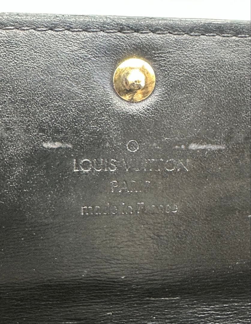 ルイヴィトン ヴェルニ ポルトフォイユ サラ　M90080