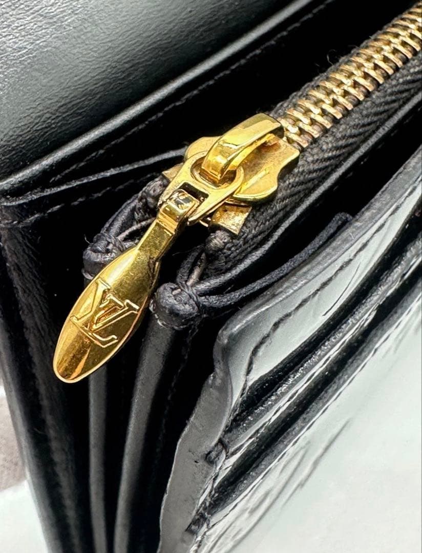 ルイヴィトン ヴェルニ ポルトフォイユ サラ　M90080