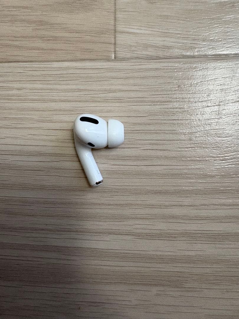 AirPods Pro 本体 ワイヤレス充電ケース付き