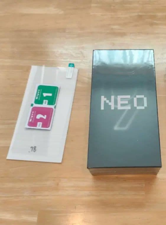 ViVo iQOO Neo9S Pro + plus 12-256 日本語対応