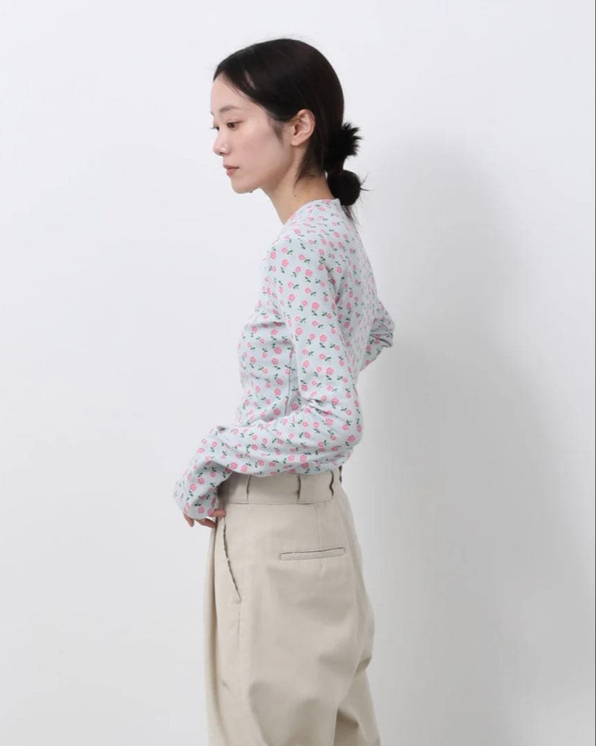 トップス HOLIDAY SUPERRIB PADDEDSHOULDER CREWNECK