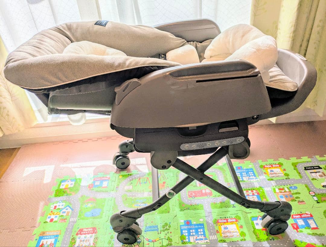 Combi ネムリラ AUTO SWING BEDi EG 電動