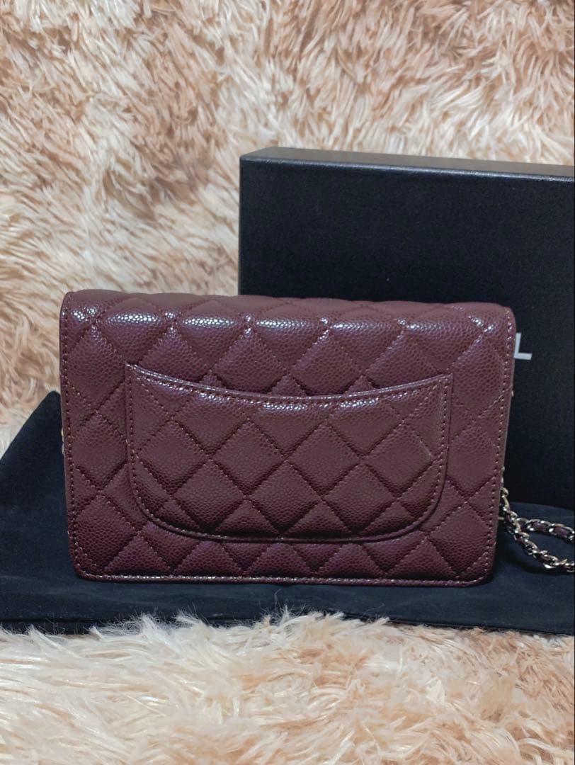 CHANEL ノベルティチェーンウォレット