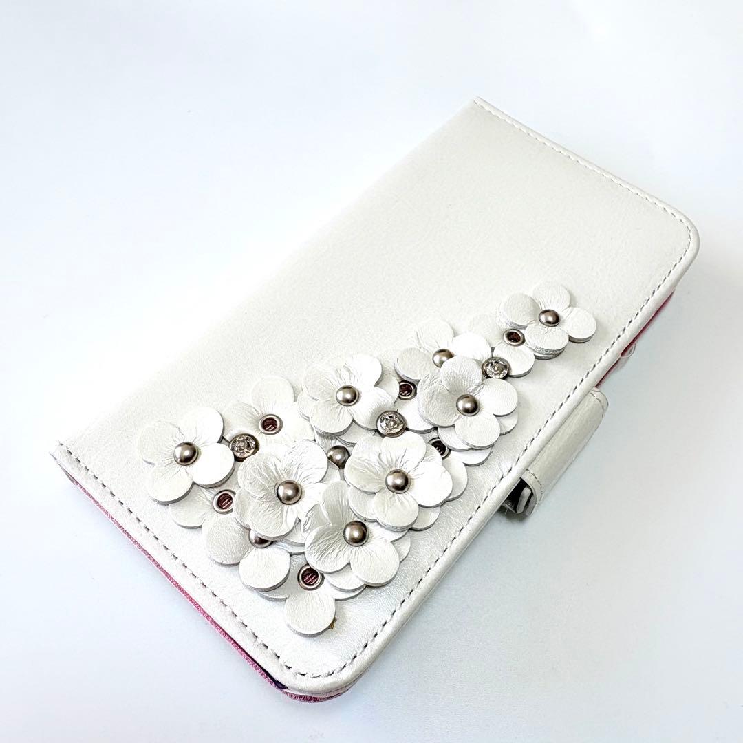 ✨新品✨アンテプリマ✨ マッツェット✨手帳型✨iPhoneSE✨ホワイト✨レザー