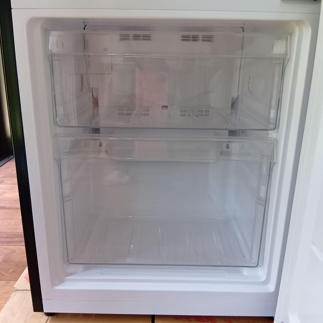 Haier2ドア冷蔵庫 黒 一人暮らし 2023 霜取不要 耐熱天板 『美品』