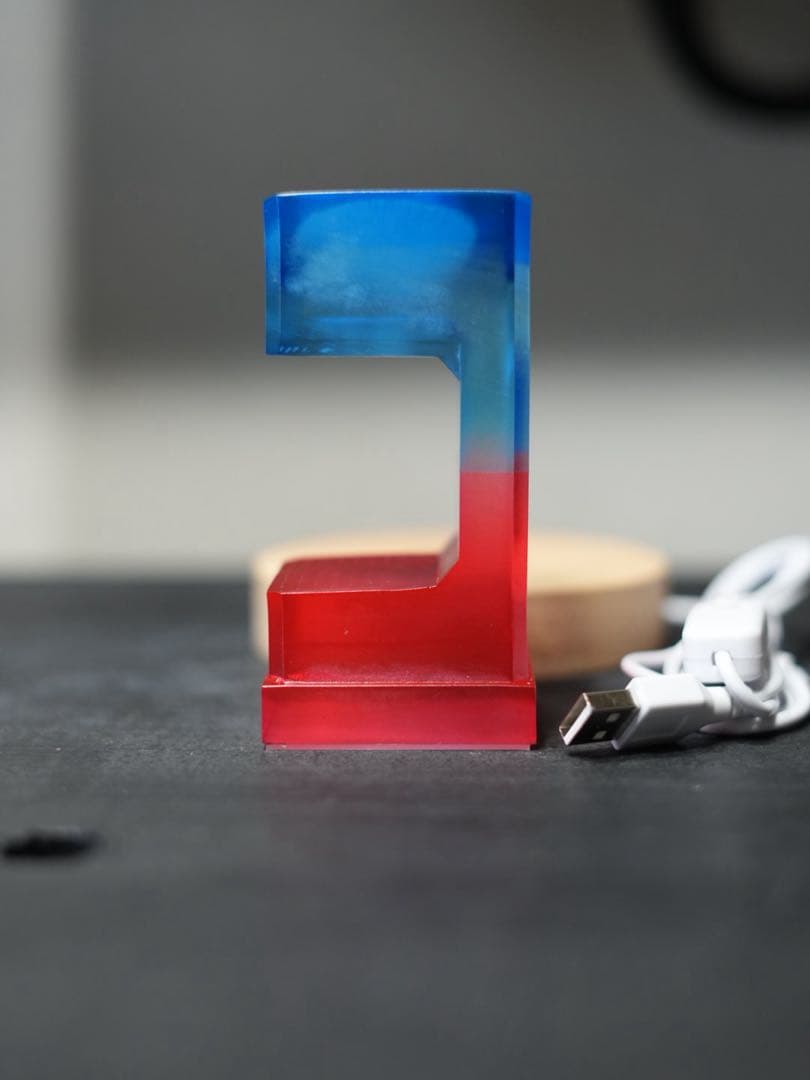 腕時計スタンド クリアレジンムントル バイカラー